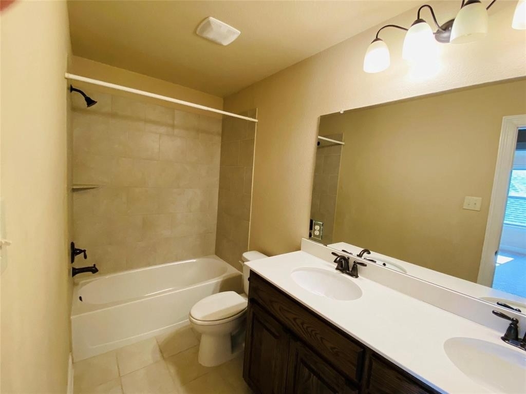 10700 Troutt Drive - Photo 21