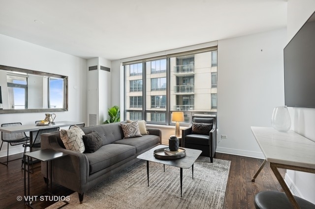 600 N Lake Shore Drive - Photo 2