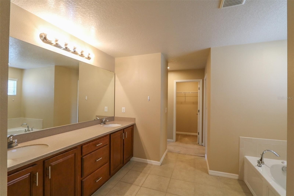 8629 Turnstone Shore Lane - Photo 20