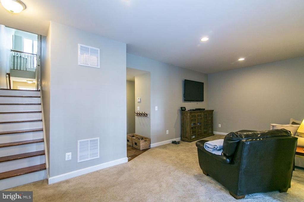 21269 Park Grove Ter - Photo 48