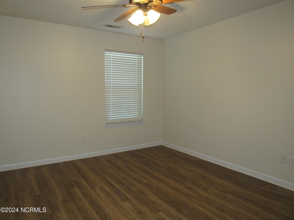 2047 Foxhorn Road - Photo 16