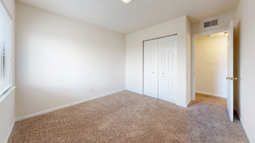 501 Shadowood Drive - Photo 3