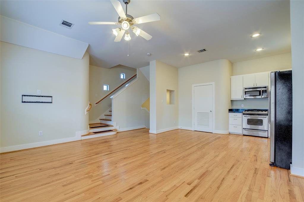 5813 Darling Street - Photo 9