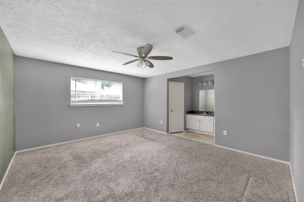 24015 Lone Elm Drive - Photo 11