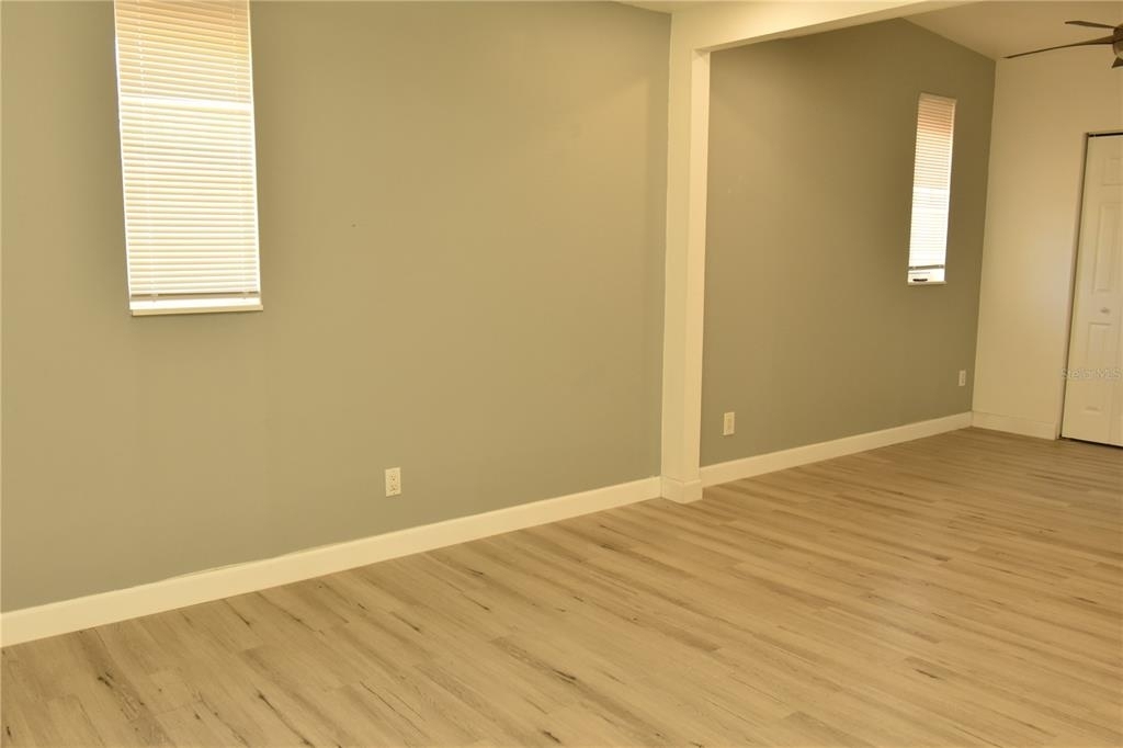 1103 Teakwood Avenue - Photo 15