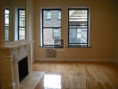 East 75 Street - Photo 2