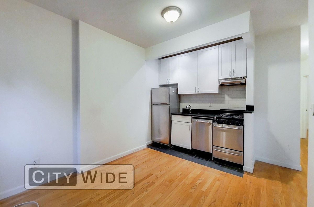 222 East 85th Street - Photo 4