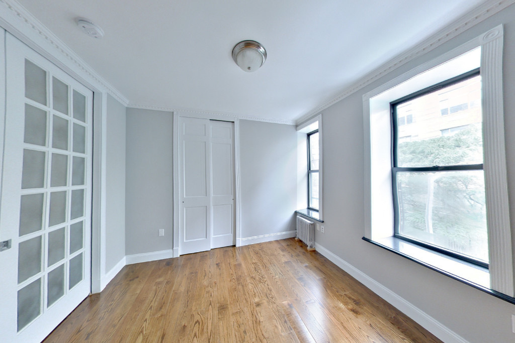 334 East 100th Street - Photo 3