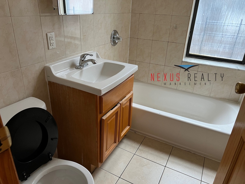 502 East 138th Street - Photo 6