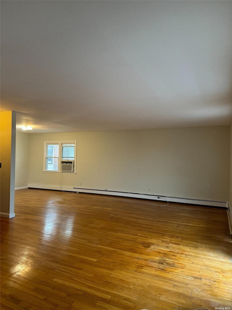 366 E Penn Street - Photo 1