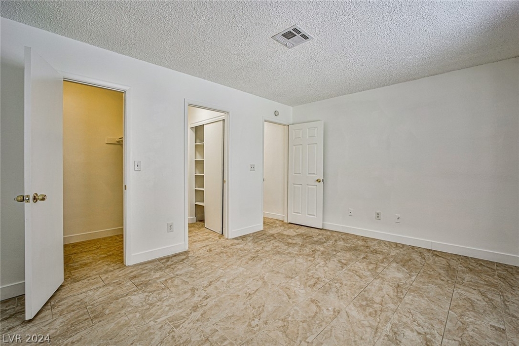 5061 Ranchovilla Court - Photo 14