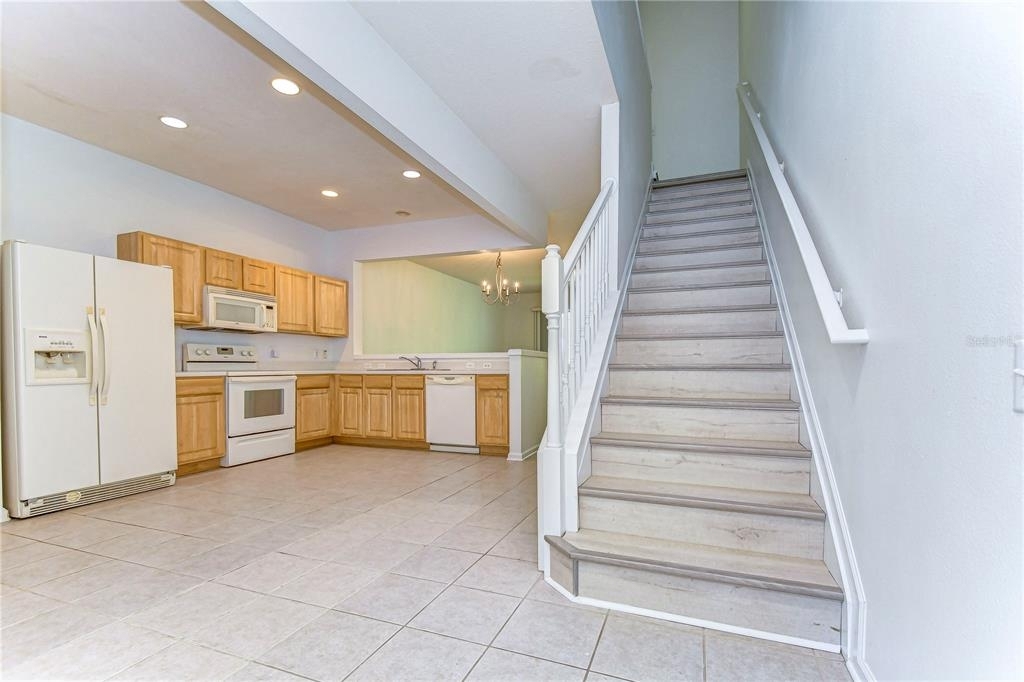 26547 Castleview Way - Photo 6