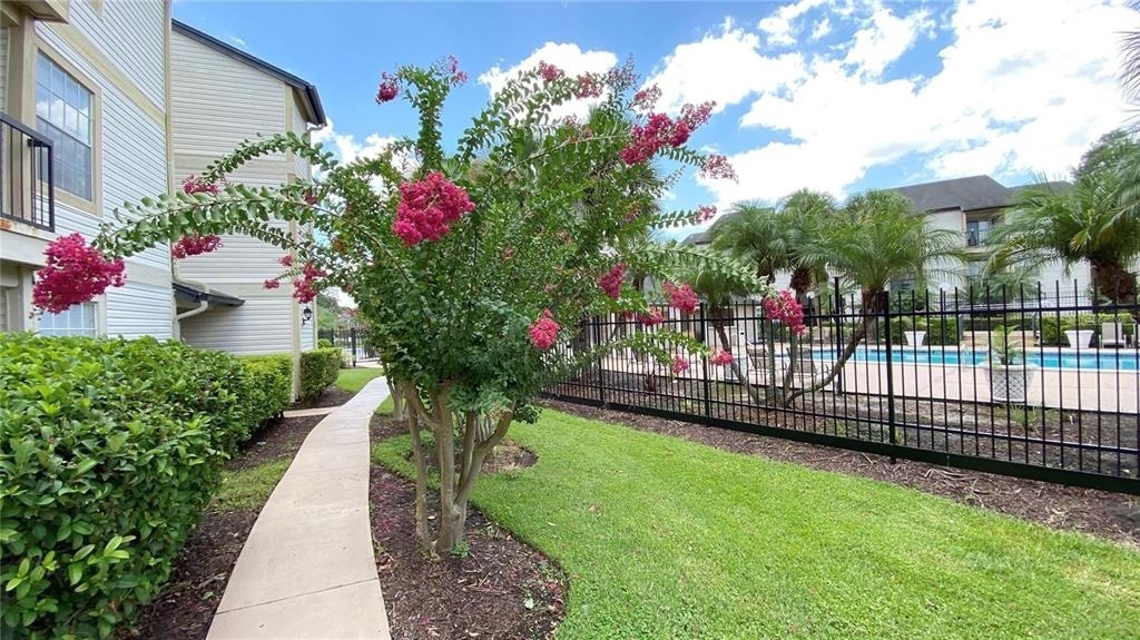 1948 Lake Atriums Circle - Photo 36