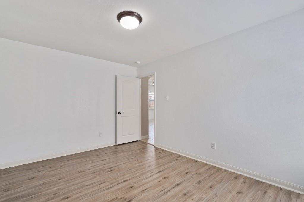 1517 Treeta Trl - Photo 16