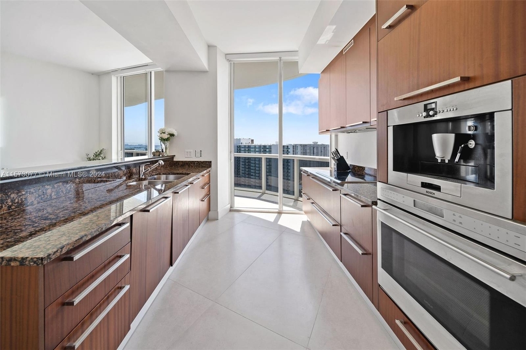 15811 Collins Ave - Photo 8