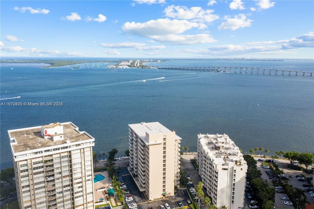 1420 Brickell Bay Dr - Photo 21