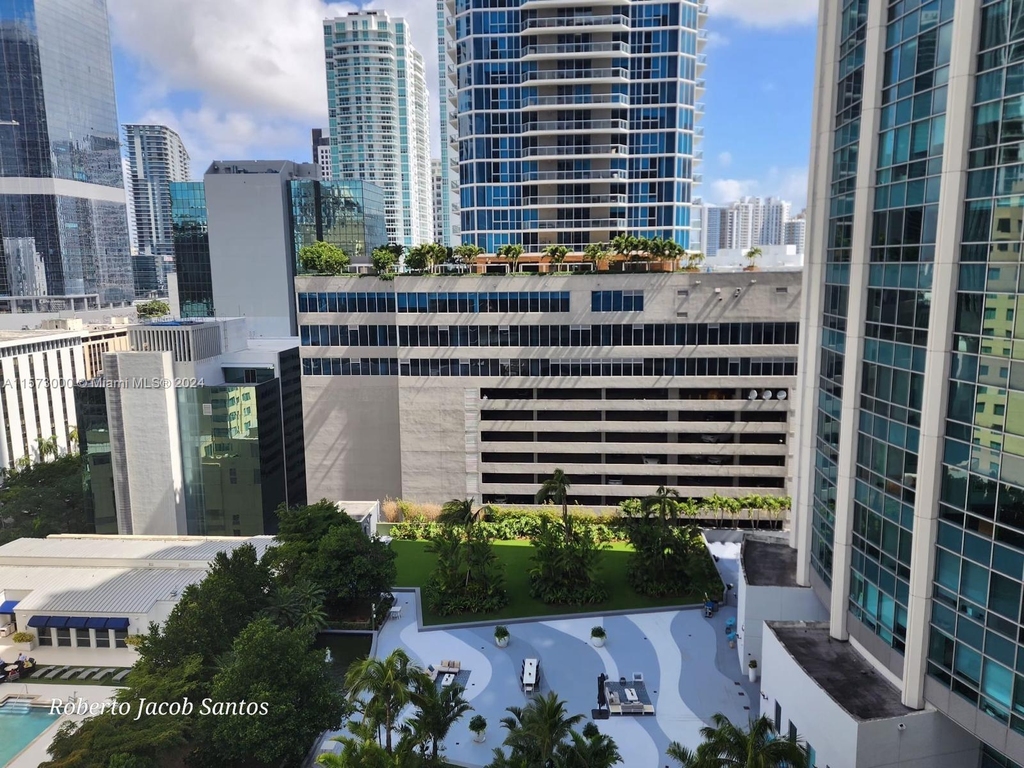 1200 Brickell Bay Dr - Photo 30