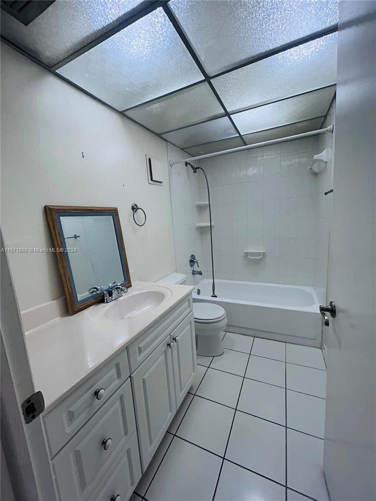 10875 Sw 112th Ave - Photo 5