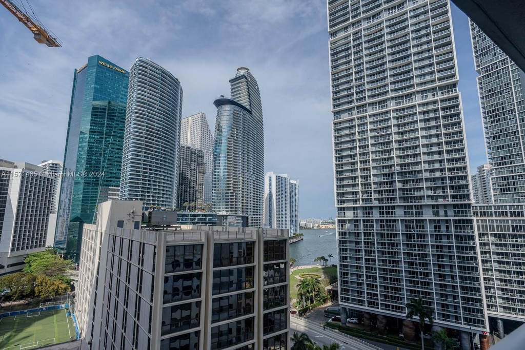 500 Brickell Ave - Photo 25