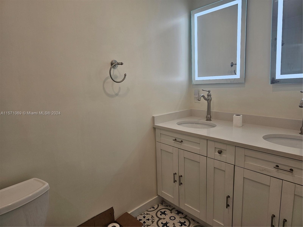 16418 Ne 31st Ave - Photo 24