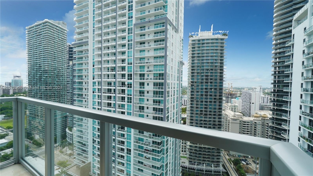 1060 Brickell Ave - Photo 11