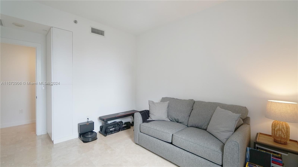 1060 Brickell Ave - Photo 28