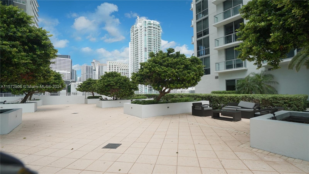 1060 Brickell Ave - Photo 41