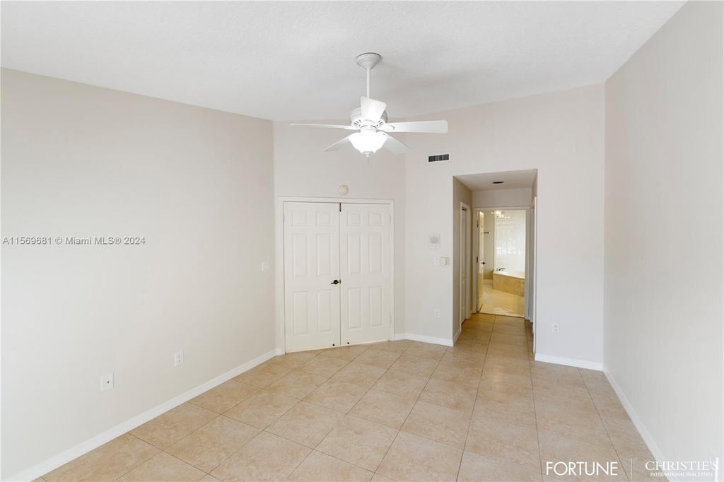 10635 Nw 54th St - Photo 16