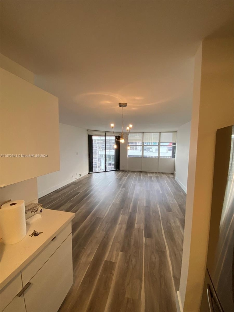 1901 Brickell Ave - Photo 6