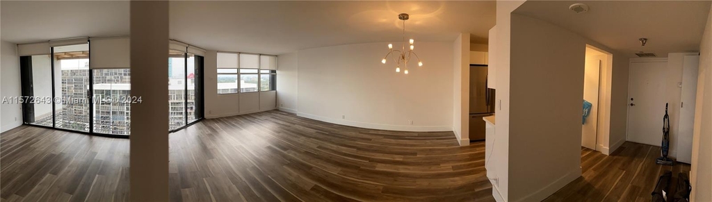 1901 Brickell Ave - Photo 3