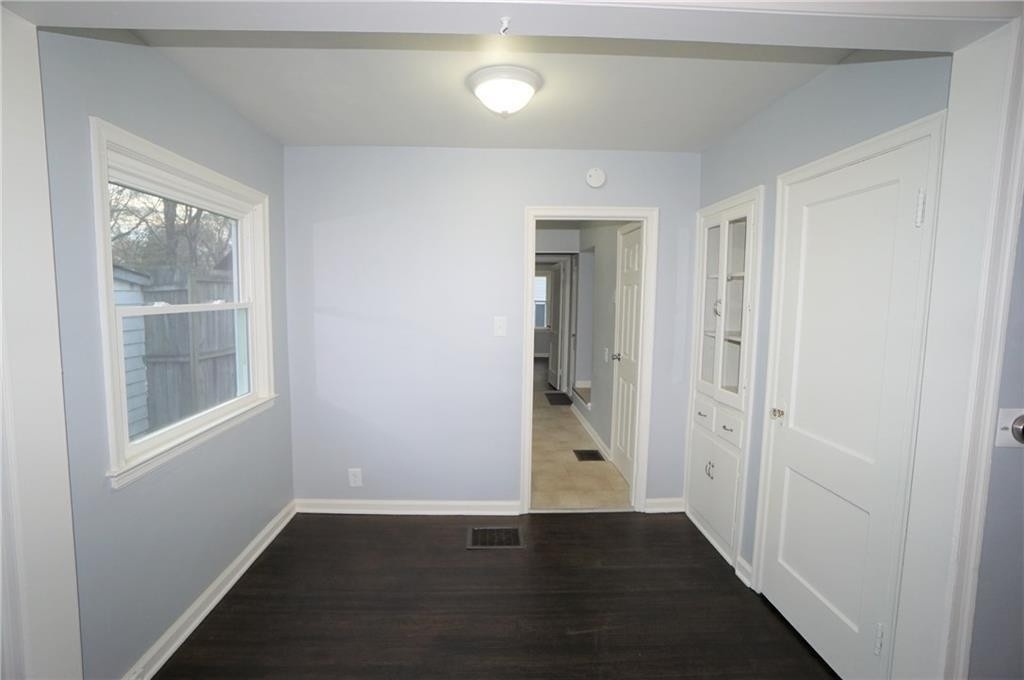 4842 Hillside Avenue - Photo 3