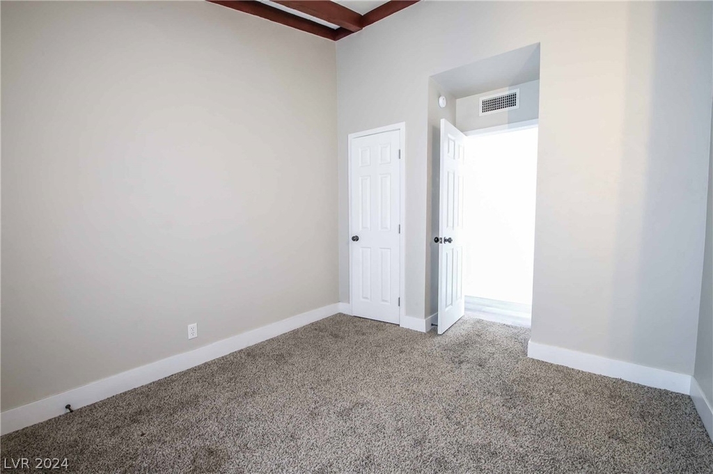 2033 Bonita Avenue - Photo 9