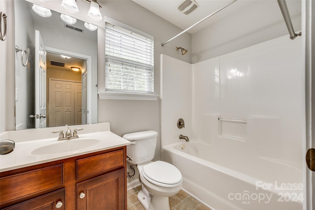 1900 Travertine Lane - Photo 24