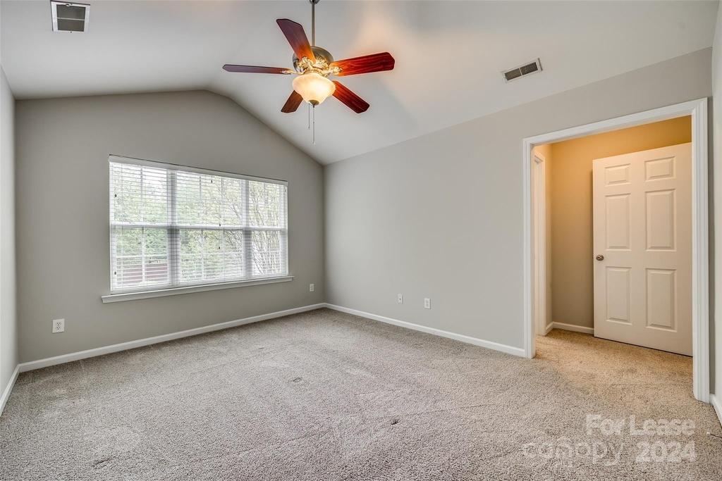 1900 Travertine Lane - Photo 16