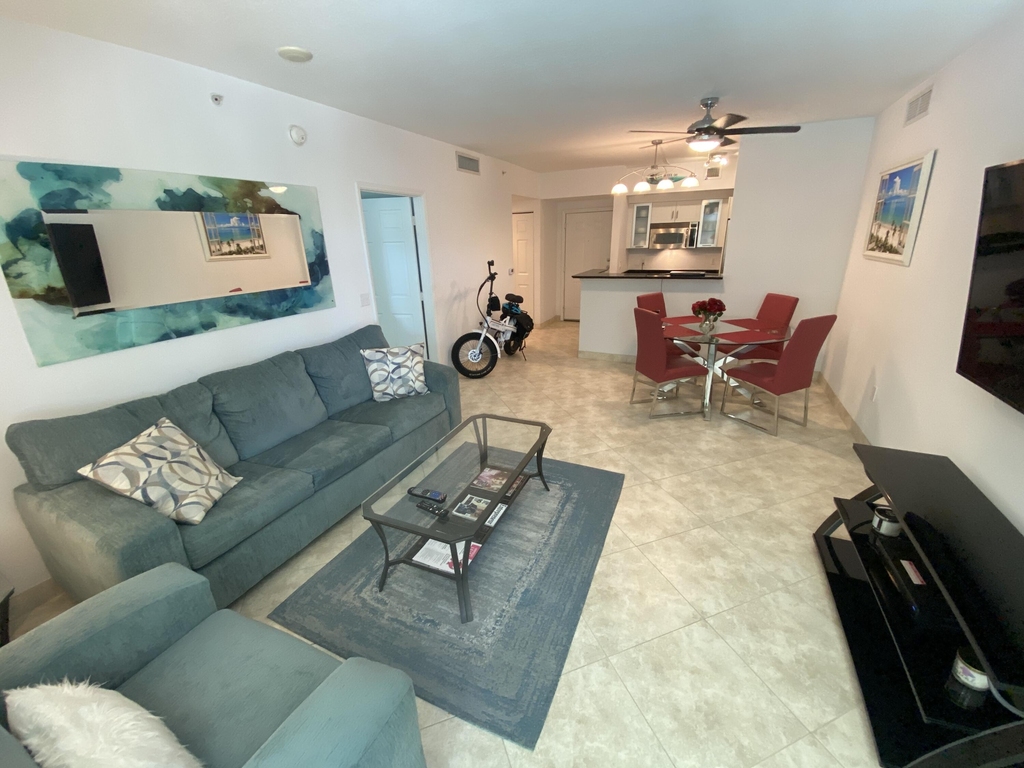 700 E Boynton Beach Boulevard - Photo 1