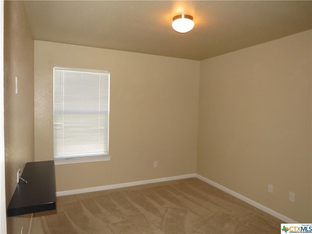 601 W Vega Lane - Photo 11