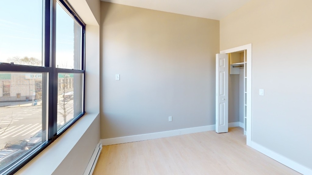 2076 East 17th Street - Photo 5