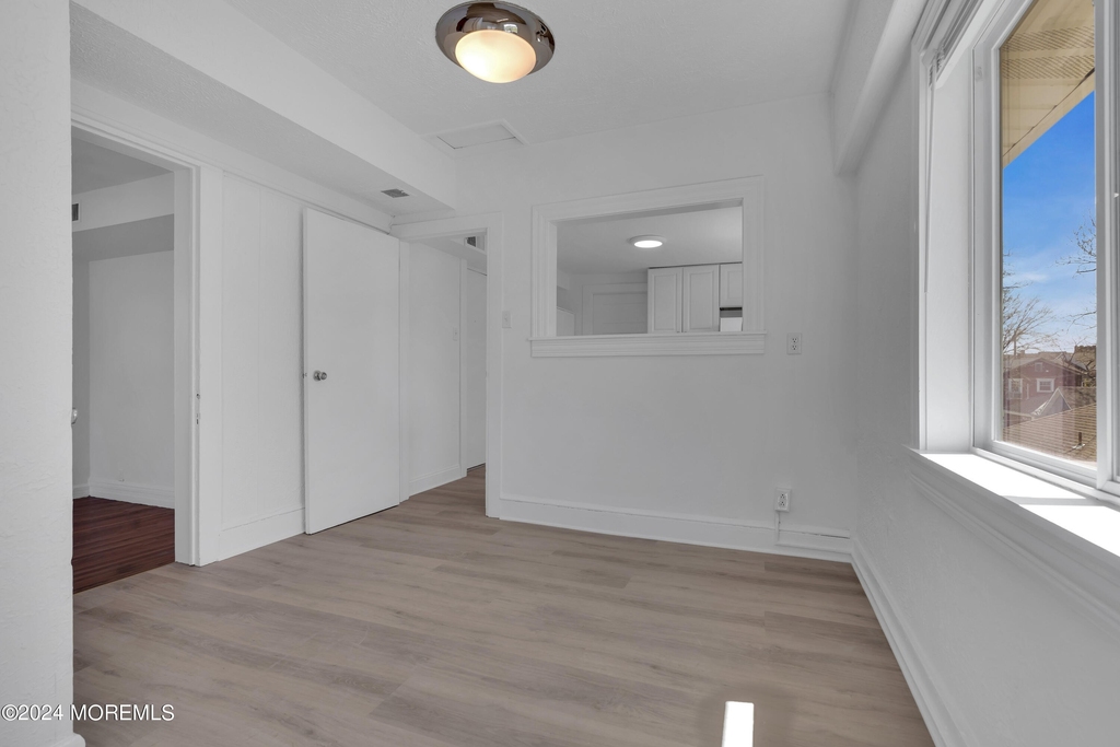 616 4th Avenue - Photo 13