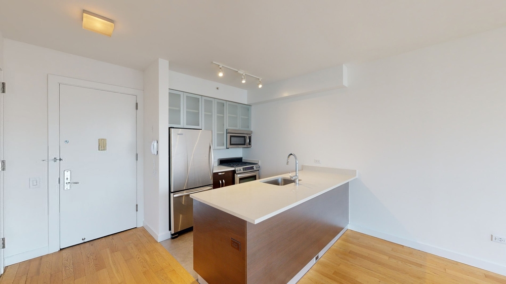 808 Columbus Ave - Photo 1