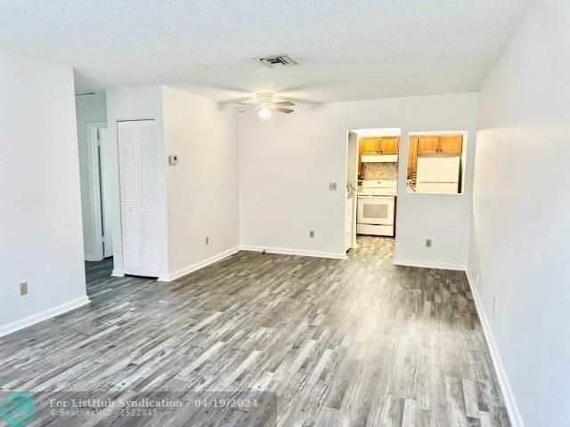 11112 Royal Palm Blvd - Photo 14