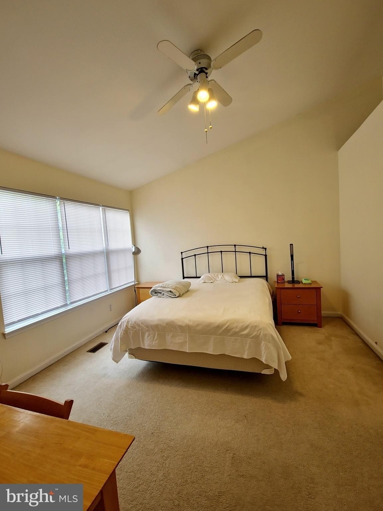 1037 Lexus Way - Photo 9