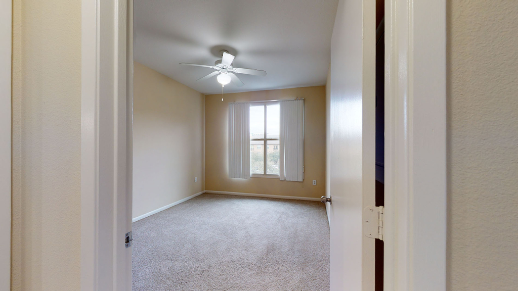 7001 Parkwood Boulevard - Photo 3