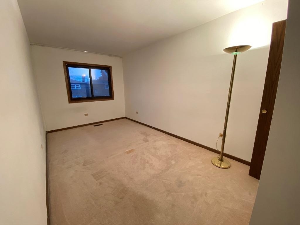 345 W 30th Place - Photo 12