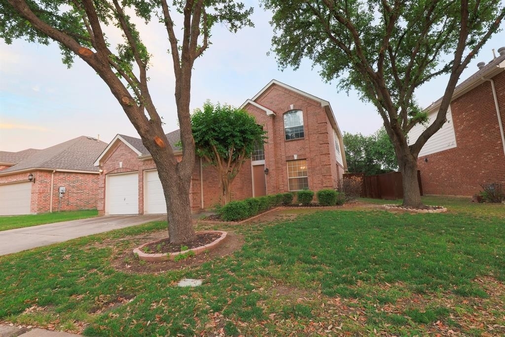 9804 Hickory Hollow Lane - Photo 1