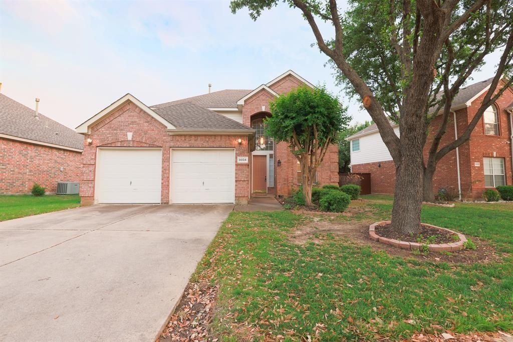 9804 Hickory Hollow Lane - Photo 0