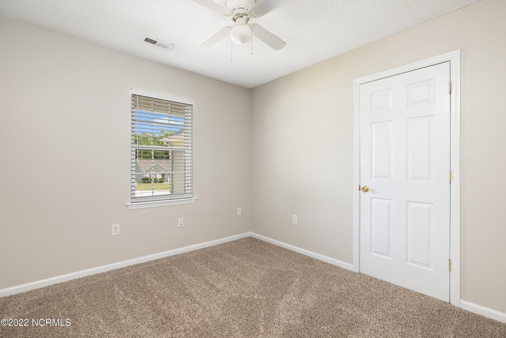 205 Smallberry Court - Photo 10