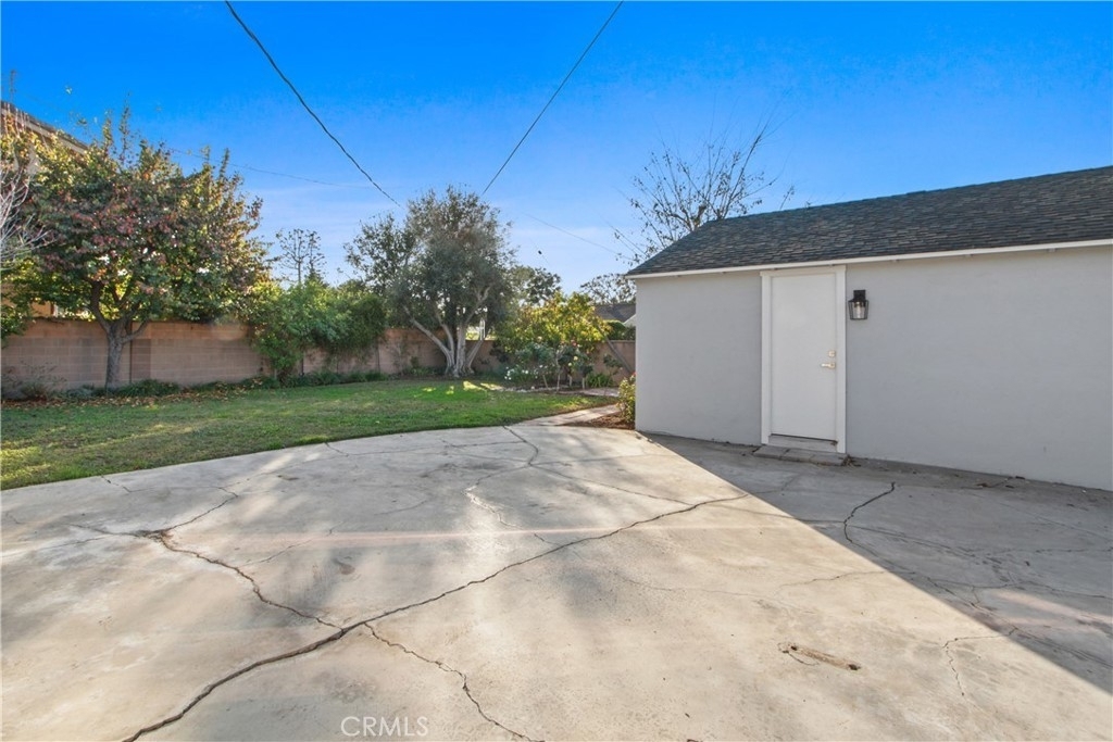 12071 Chianti Drive - Photo 13