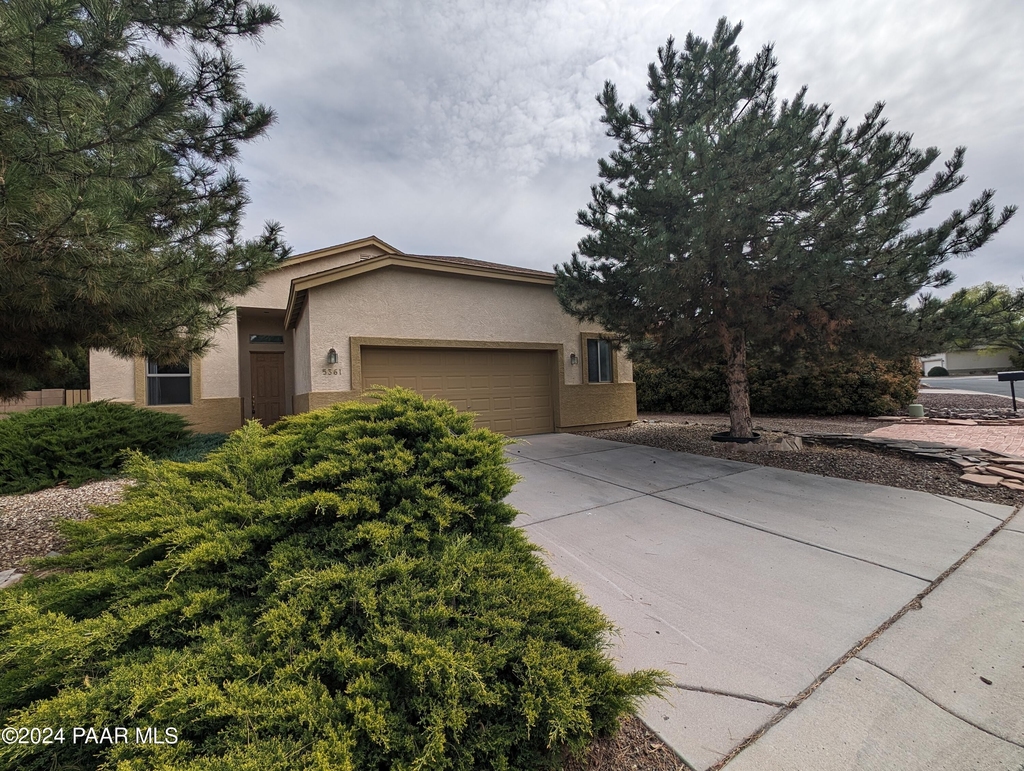 5361 N Bremont Way - Photo 0