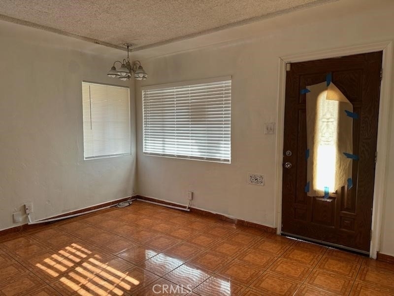 10214 Hildreth Avenue - Photo 1