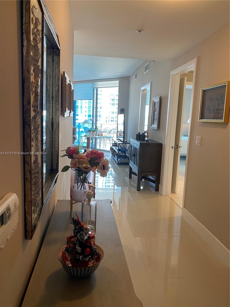 17111 Biscayne Blvd - Photo 0